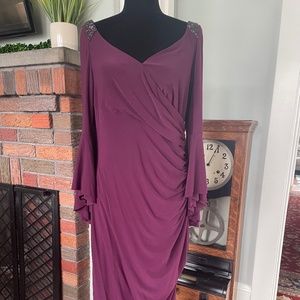FIGURE FLATTERING RALPH LAUREN GOWN